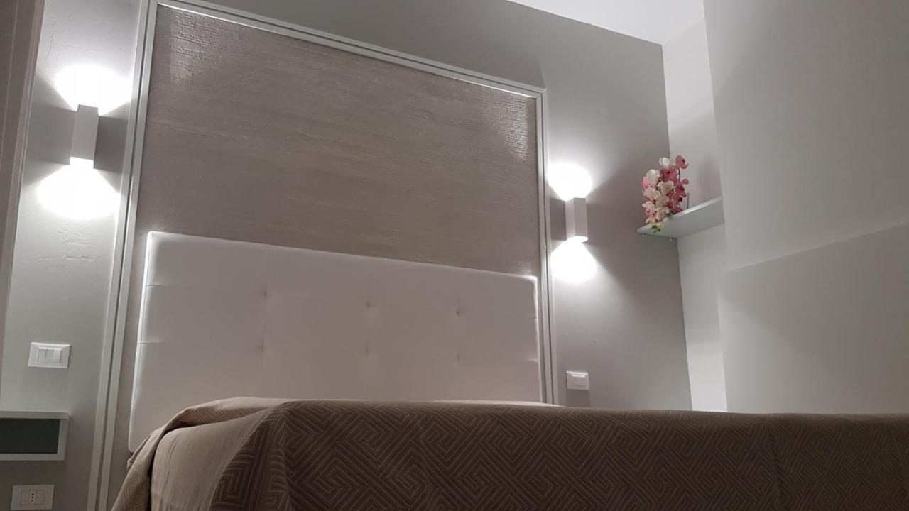 Albergo Paris Sottomarina Zewnętrze zdjęcie