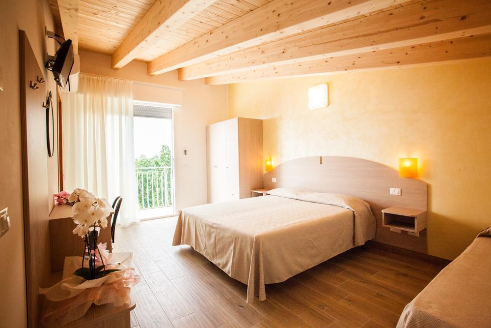 Albergo Paris Sottomarina Zewnętrze zdjęcie