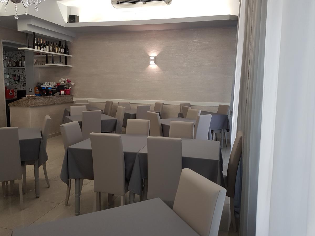 Albergo Paris Sottomarina Zewnętrze zdjęcie